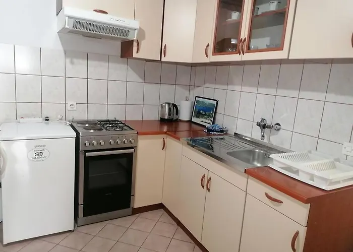 Apartman By The Sea *